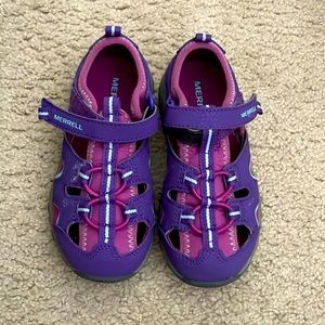NWT. Little Kid's Hydro H2O Hiker Jr Sandal . Purple. Brand New. Never Worn. 10M